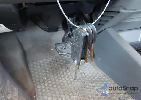 2003 Volkswagen Eurovan Gls из США, поврежденный, VIN WV2KB47073H042334